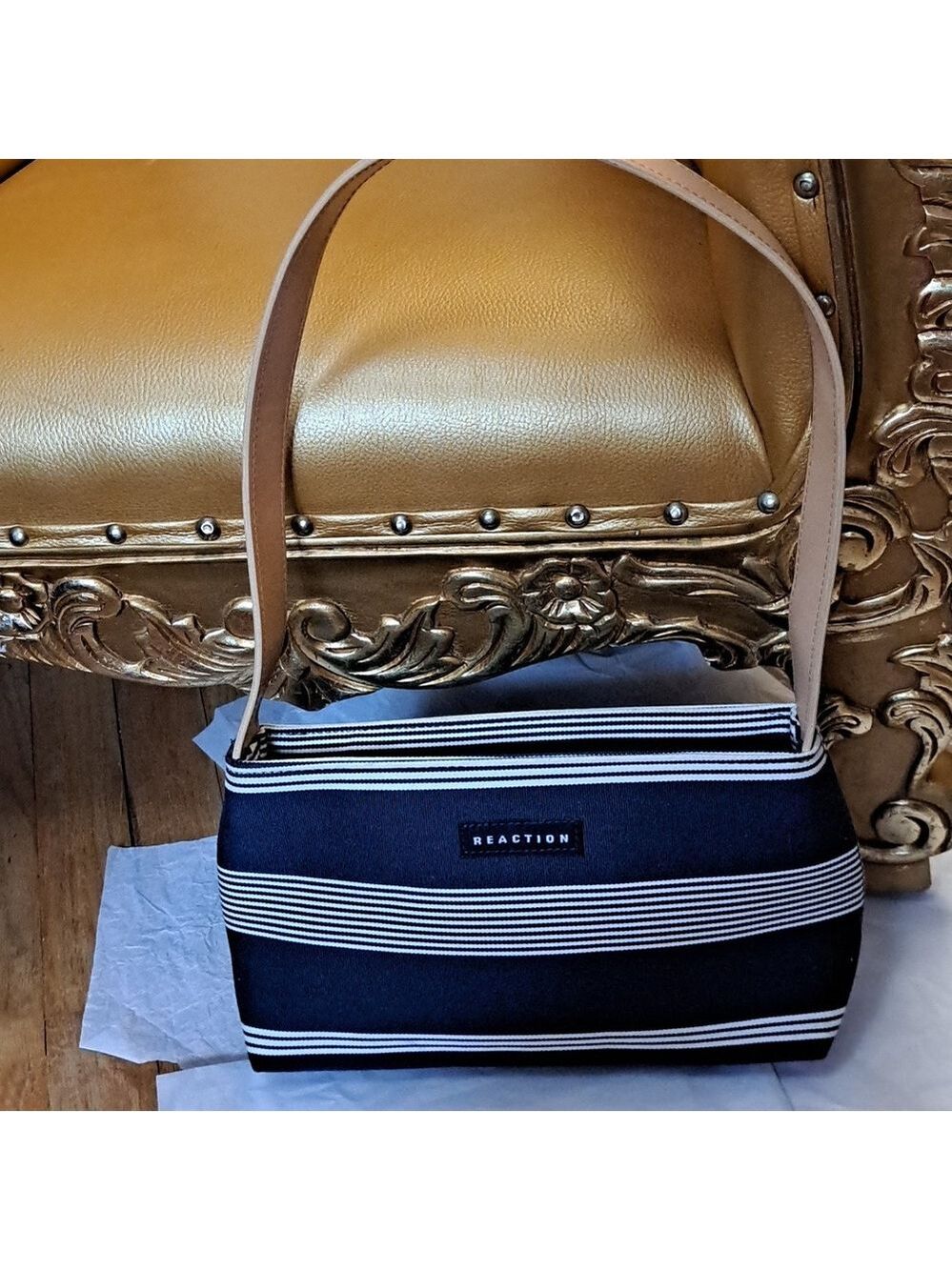 Kenneth Cole Reaction Navy and White Striped Crossbody Bag, Leather Strap.